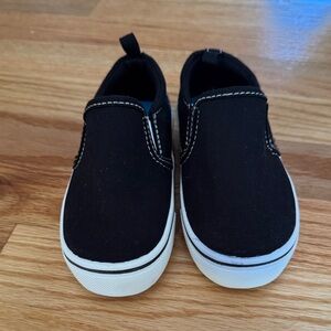 Wonder Nation Black Slip-On Sneakers